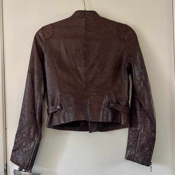 Laundry by Shelli Segal - Picture 3 of 3